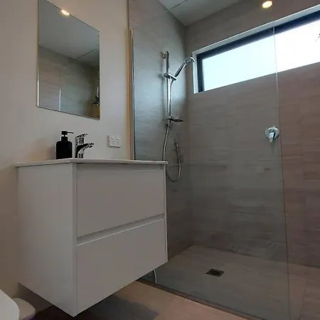 Sleek Suite By The Sand 2-Bedroom Dunedin Exterior photo
