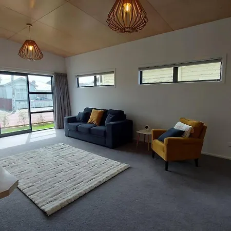 Sleek Suite By The Sand 2-Bedroom Dunedin Exterior photo